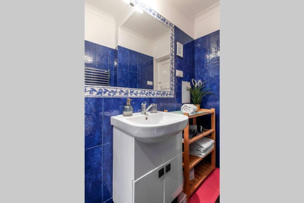 Blue Peace-Apartment With Free Parking In Center For 1-6 People كراكوفيا المظهر الخارجي الصورة