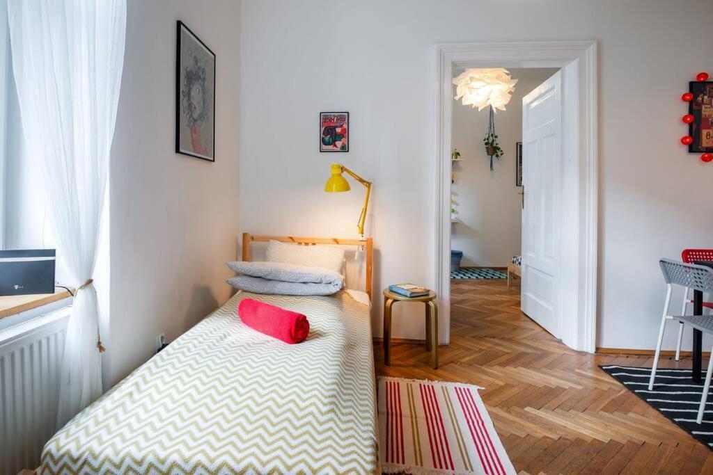 Blue Peace-Apartment With Free Parking In Center For 1-6 People كراكوفيا المظهر الخارجي الصورة
