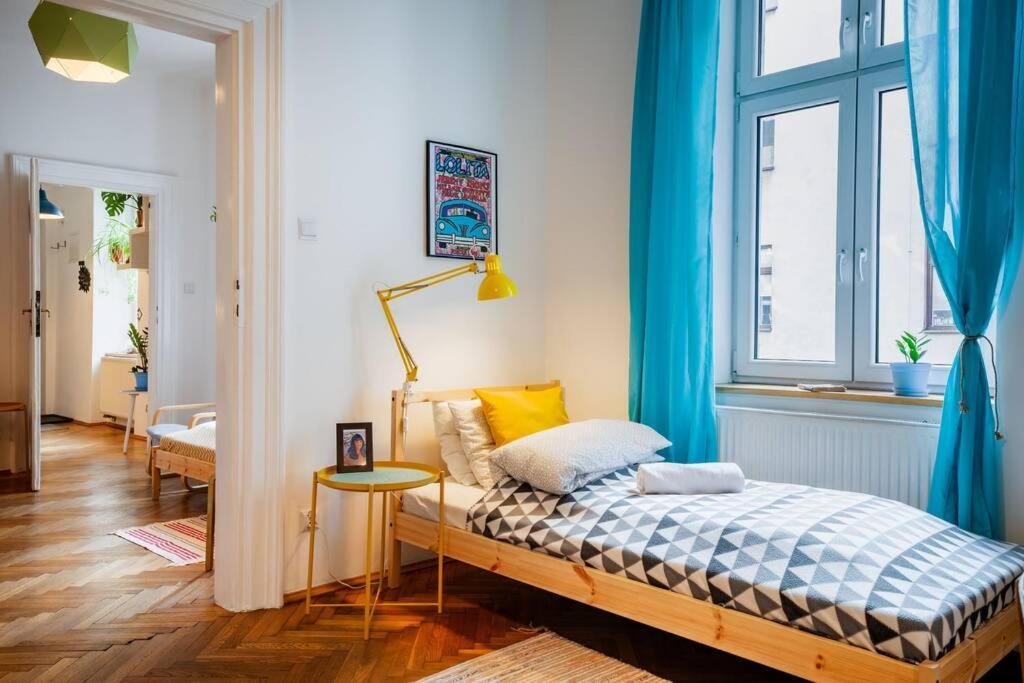 Blue Peace-Apartment With Free Parking In Center For 1-6 People كراكوفيا المظهر الخارجي الصورة